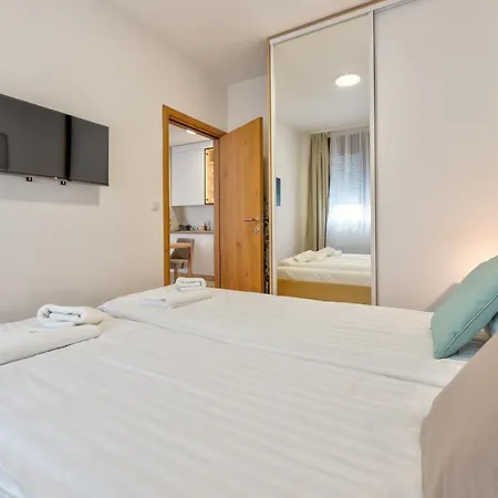 Luxury And Apartamento