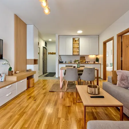 Luxury And * זלאטיבור