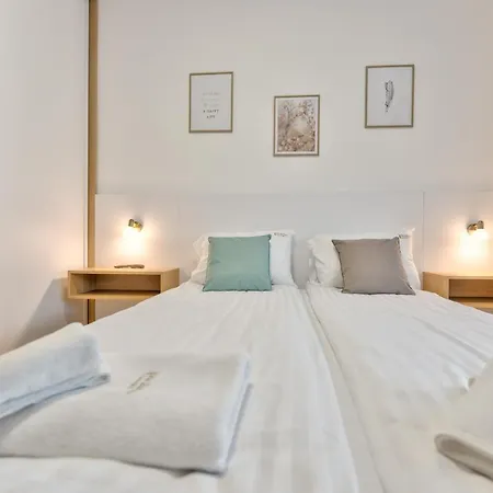 Luxury And Apartamento