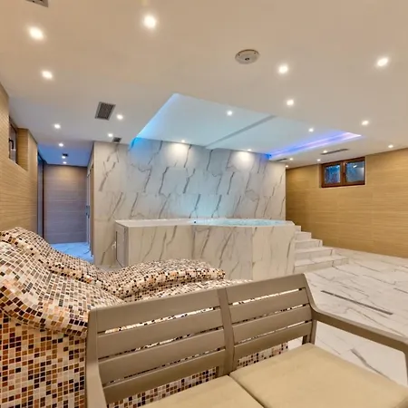 Luxury And * זלאטיבור