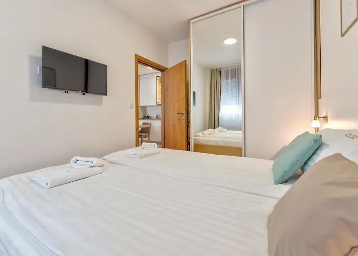 Luxury And Апартаменты