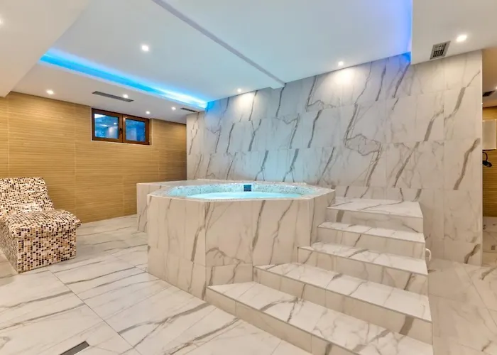 Luxury And Апартаменты